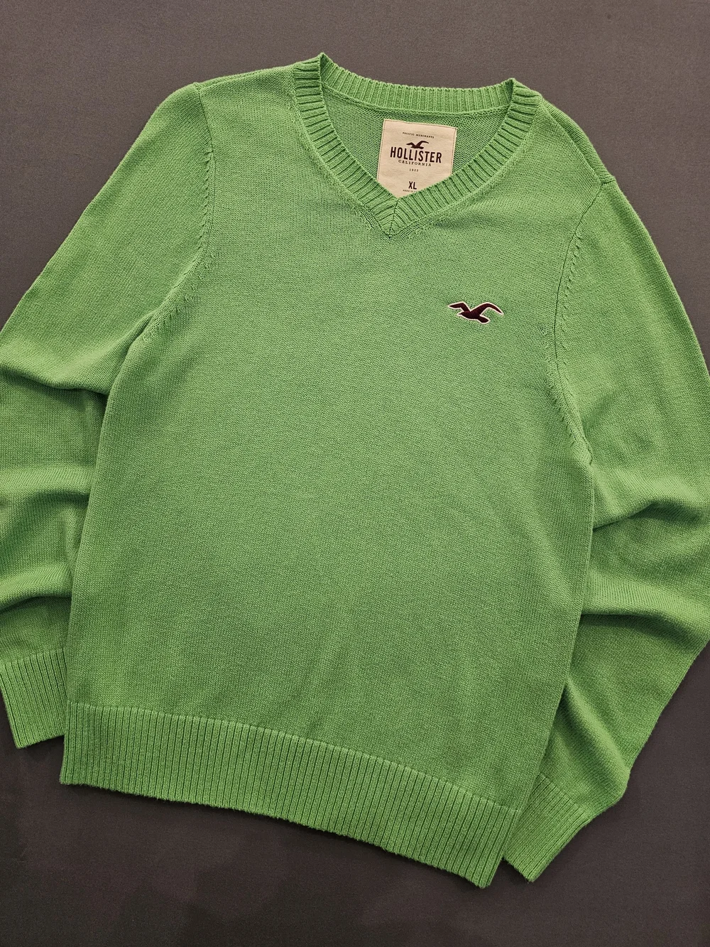 Hollister VTG Y2K Men's Vibrant Lime Green V-Neck Sweater - Size XL - Picture 5 of 5